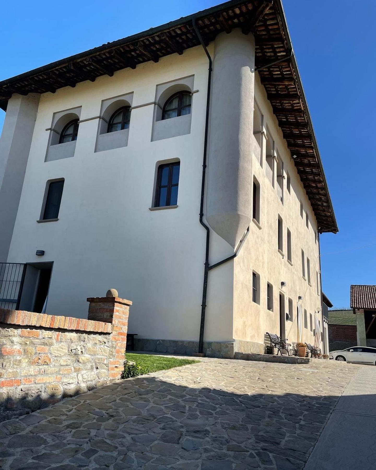 Cascina Baresane Bed & Breakfast Alba  Luaran gambar