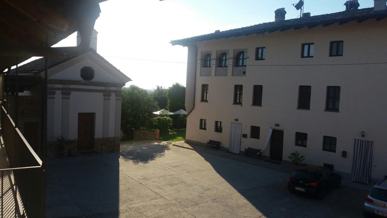 Cascina Baresane Bed & Breakfast Alba  Luaran gambar