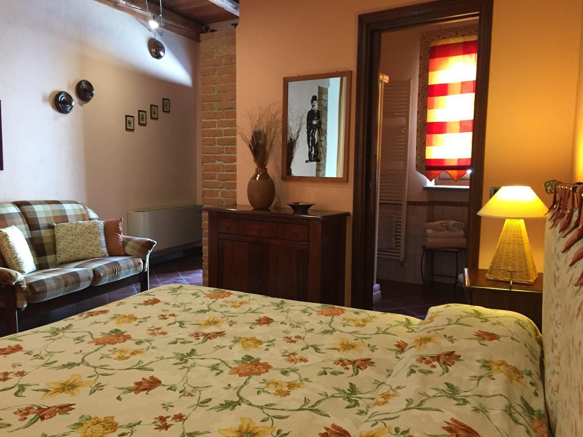 Cascina Baresane Bed & Breakfast Alba  Luaran gambar