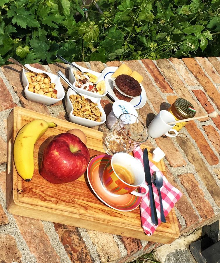 Cascina Baresane Bed & Breakfast Alba  Luaran gambar