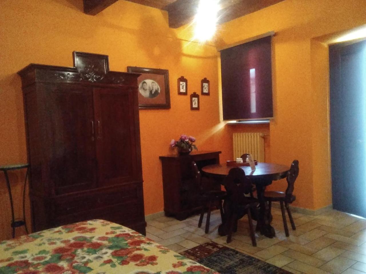 Cascina Baresane Bed & Breakfast Alba  Luaran gambar